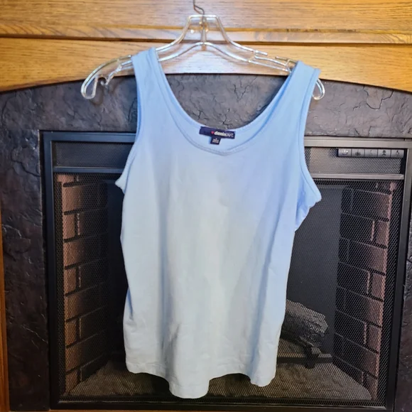 Top - Picture 4 of 4